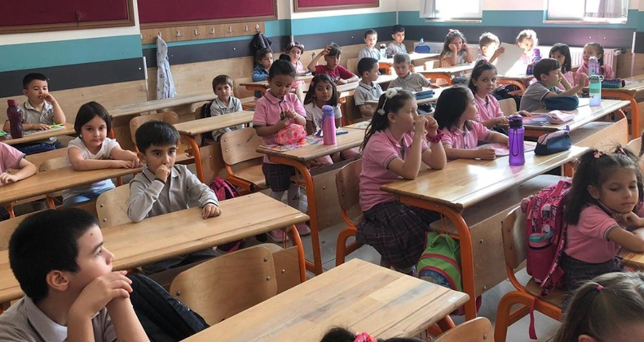 okullarda-7-bransta-ogretmen-acigi-fazla-meb-duyurdu-wBg3HHul.jpg
