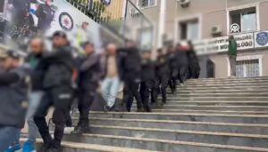 sartsiz kosulsuz faizsiz kredi tuzagi 10 milyar liralik para trafigi tespit edildi RtM6lPxh.jpg